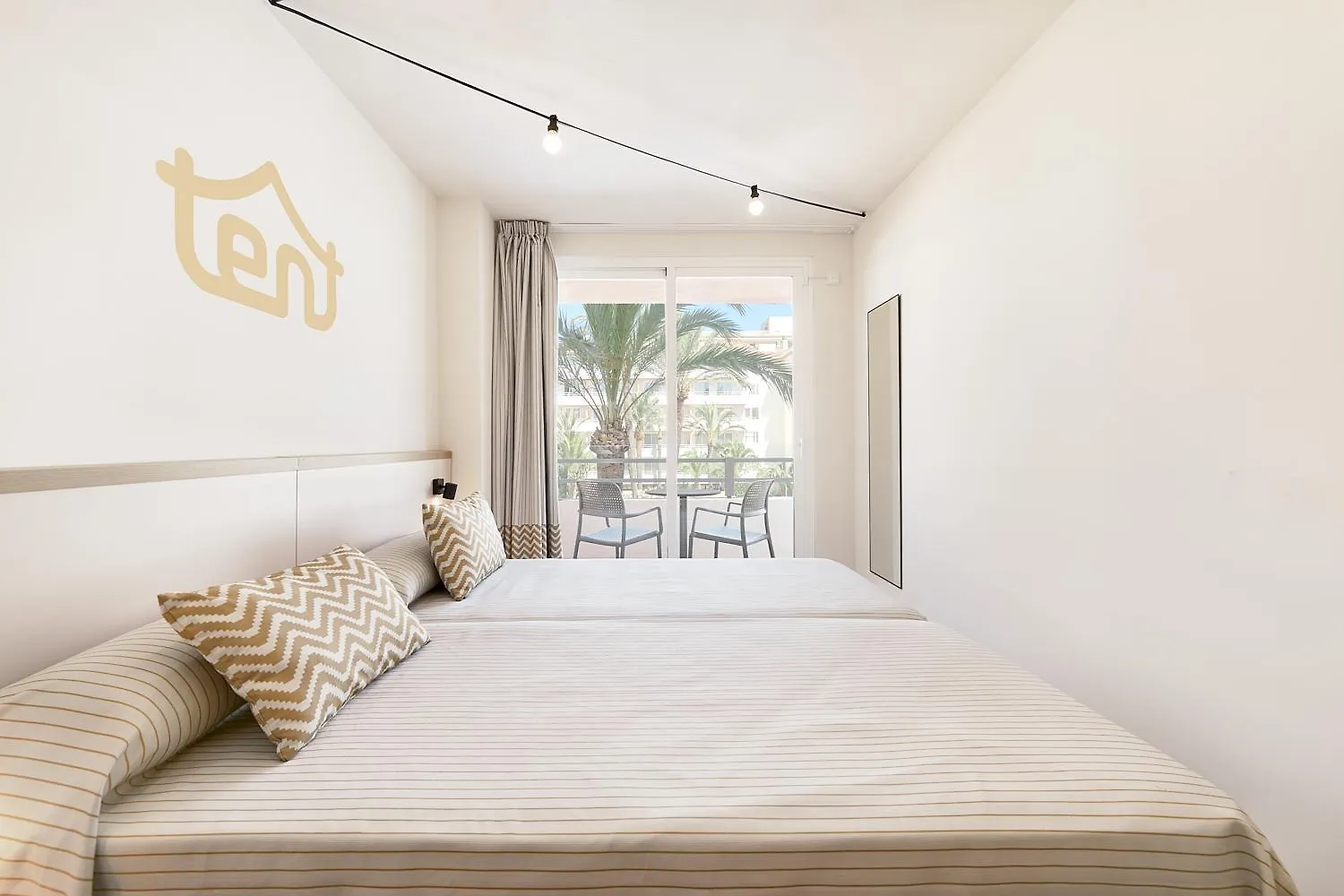Tent Calvia Beach Magaluf  3*, Magaluf (Mallorca)