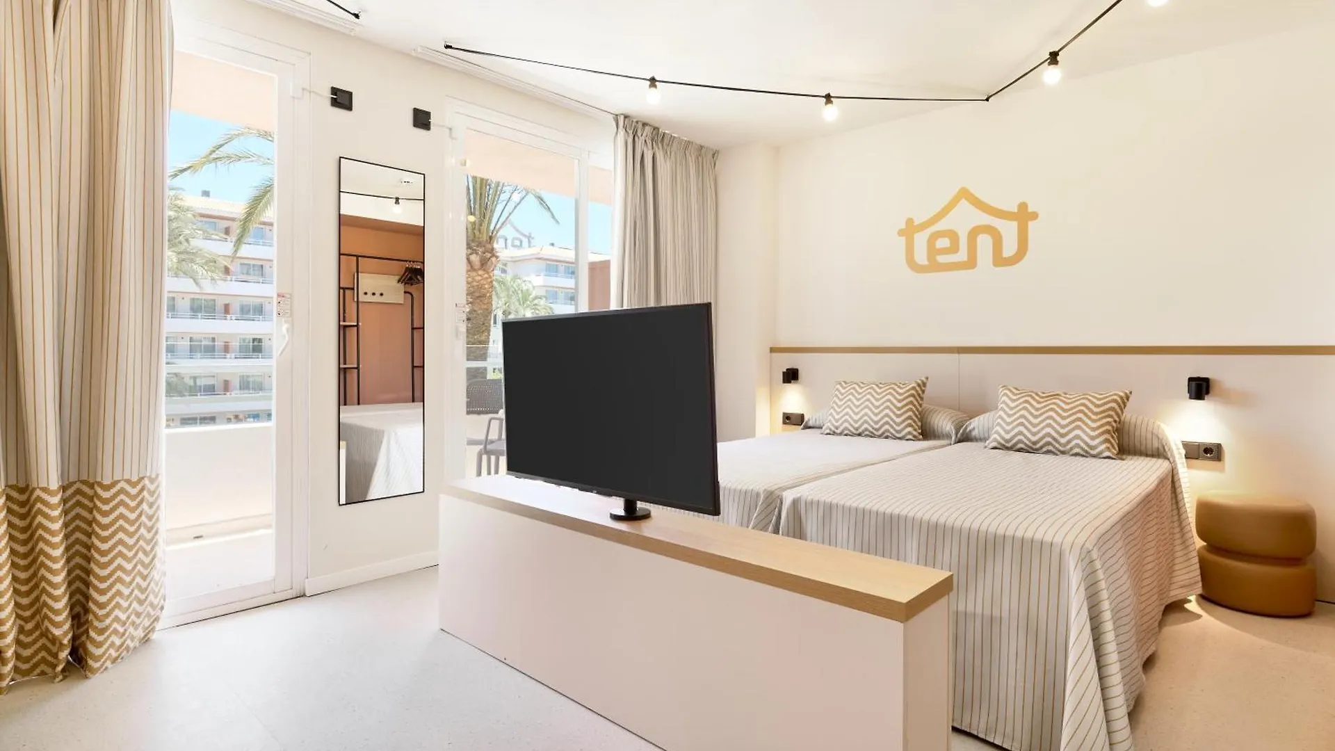 Tent Calvia Beach Magaluf