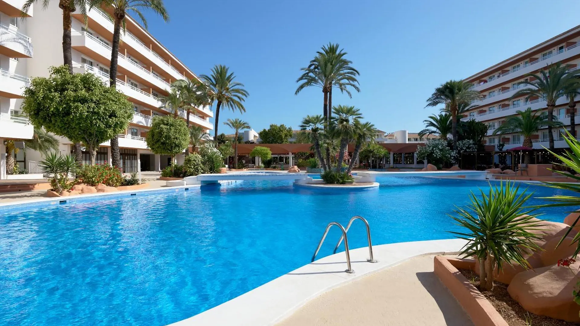 Tent Calvia Beach Magaluf  Spanje