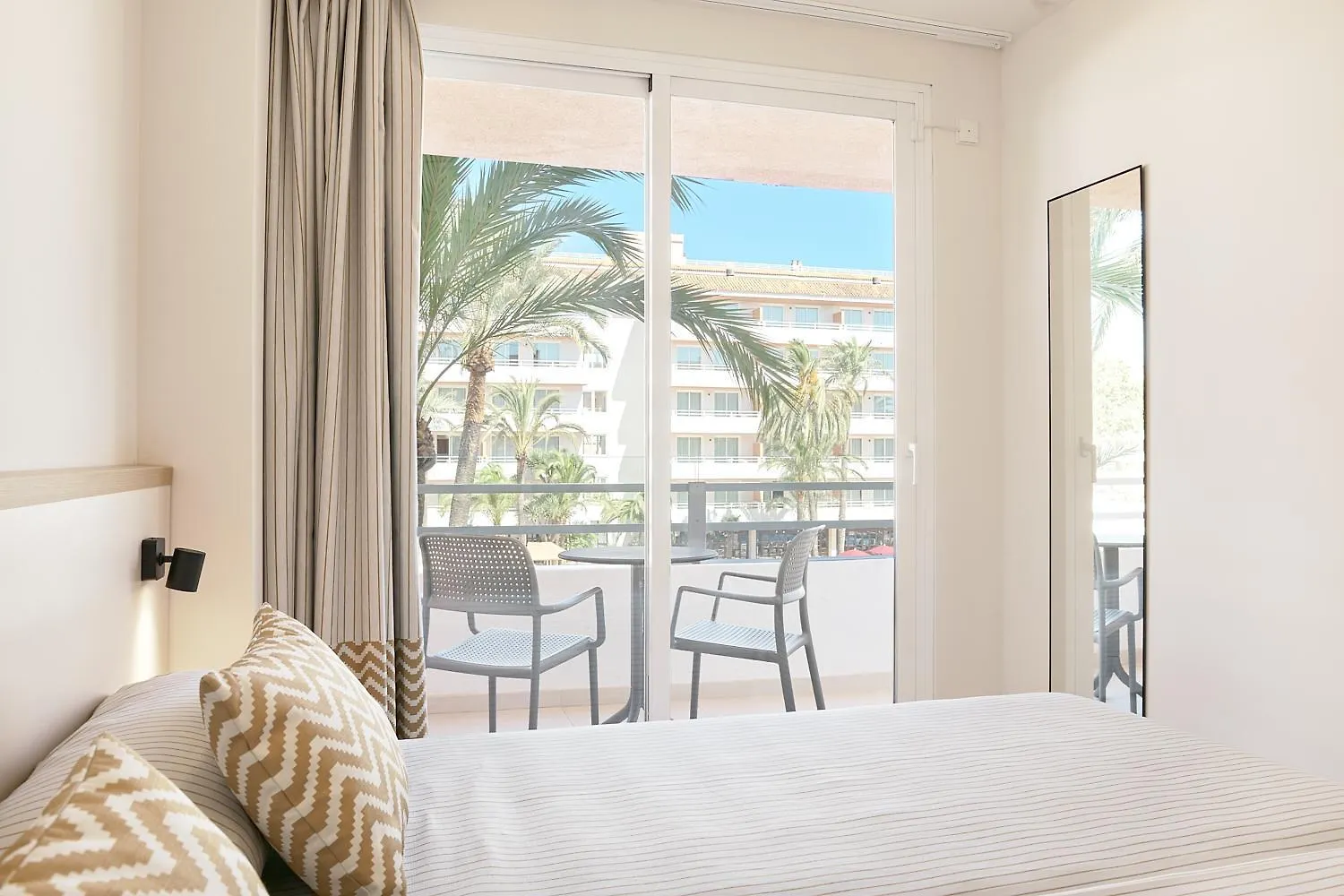 Tent Calvia Beach Magaluf  3*, Magaluf (Mallorca) Spain